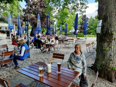 Erster Biergartenbesuch