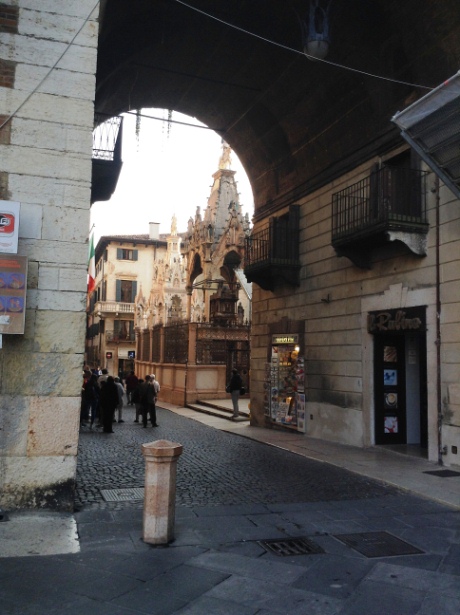 Verona Guilatta Grab